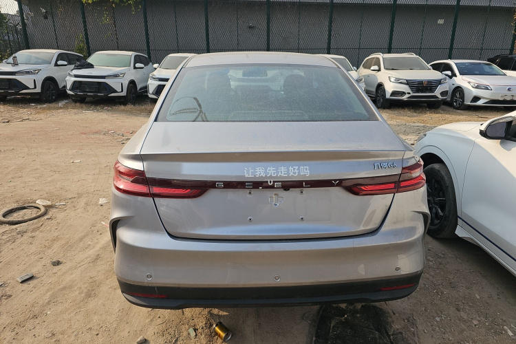 吉利几何G6 2024款 500KM 旗舰型车身外观6004