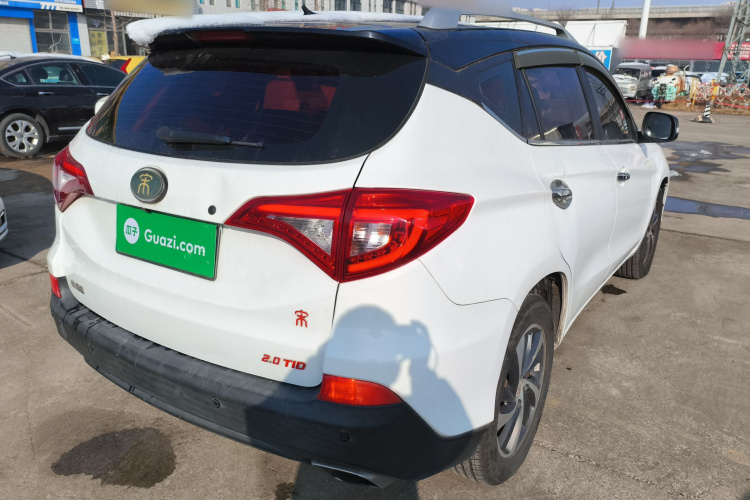 比亚迪 宋 2016款 2.0TID 自动尊贵型车身外观7