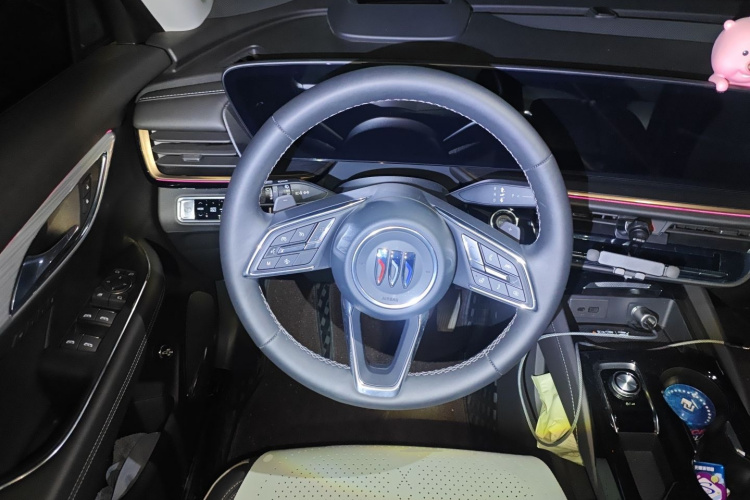 别克 2025款 昂科威Plus 四驱Avenir艾维亚中控内饰13