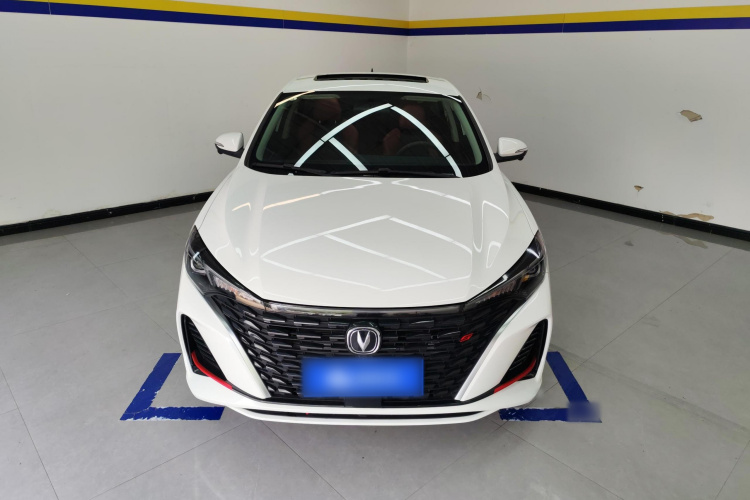 长安 逸动 2023款 畅享版 PLUS 蓝鲸NE 1.4T GDI DCT尊贵版车身外观2