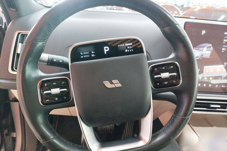 理想汽车 理想L9 2022款 Max局部细节13