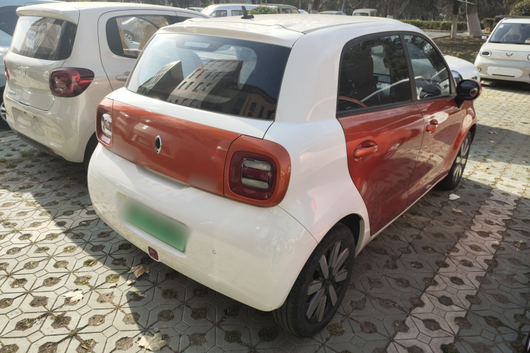 欧拉黑猫 2021款 351km 豪华型车身外观7