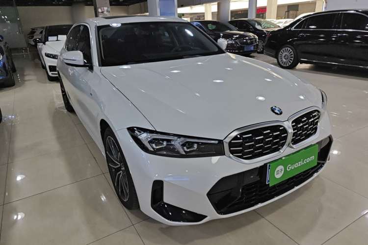 宝马3系 2025款 325Li M运动套装车身外观3