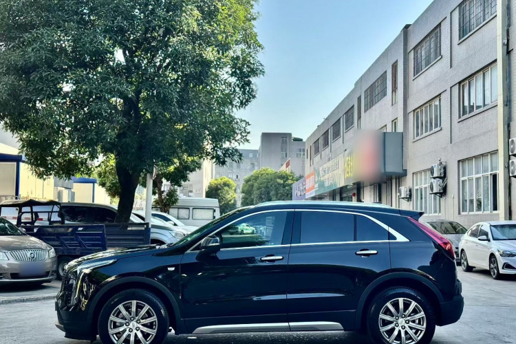 凯迪拉克XT4 2018款 28T 两驱领先型车身外观6003