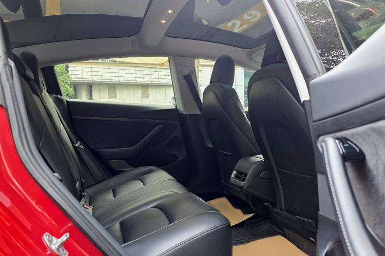 特斯拉 Model 3 2019款 标准续航后驱升级版局部细节9002