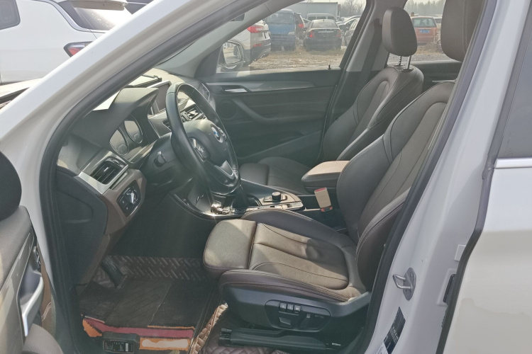 宝马X1 2019款 sDrive18Li 尊享型局部细节19