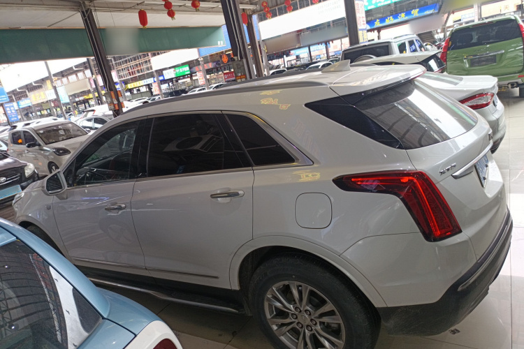 凯迪拉克XT5 2020款 改款 28T 豪华型车身外观4