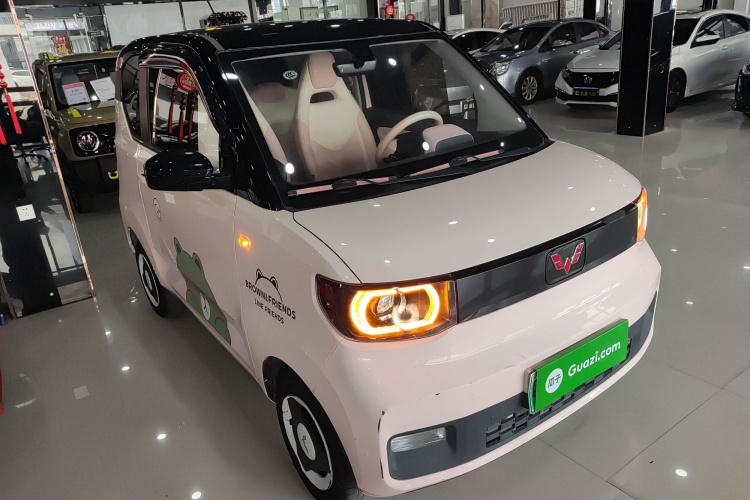 五菱汽车 宏光MINIEV 2021款 马卡龙夹心款 120km 三元锂车身外观6002