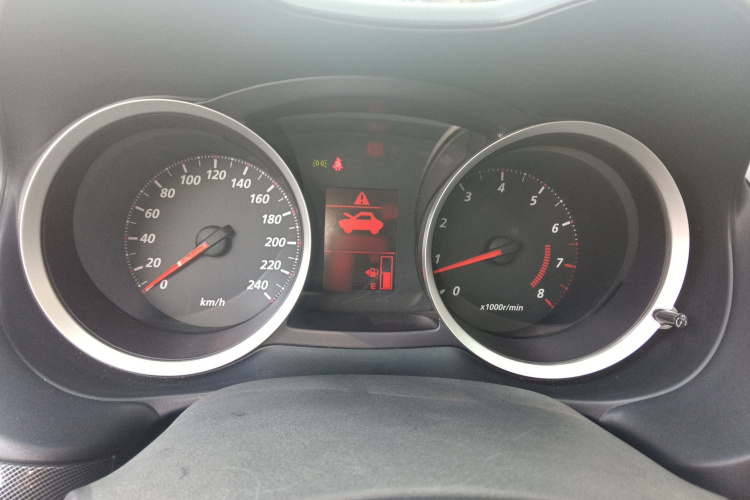 三菱 翼神 2013款 时尚版 1.8L CVT舒适型局部细节14