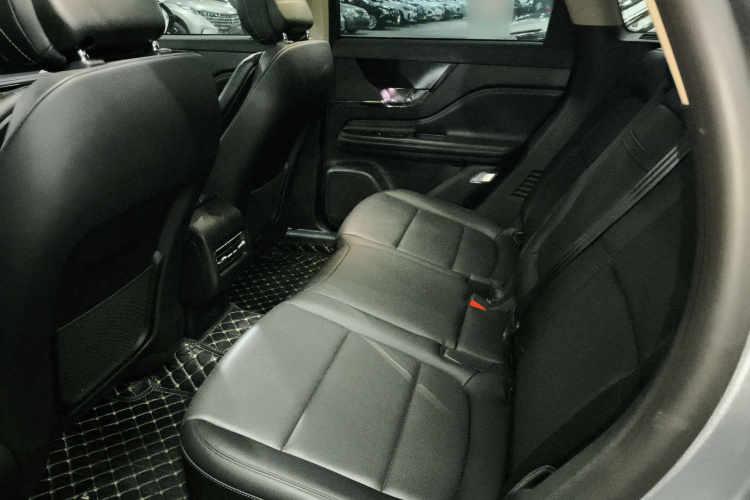 林肯 冒险家 2024款 1.5T 两驱尊雅混动版中控内饰21