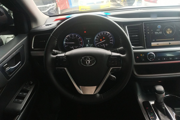 丰田 汉兰达 2017款 2.0T 四驱豪华版 7座局部细节13