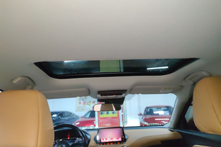 日产 轩逸 2021款 1.6L TOP CVT奢享版中控内饰22