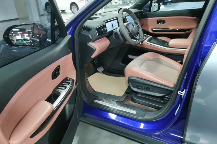 蔚来EC6 2020款 605KM 运动版中控内饰7003