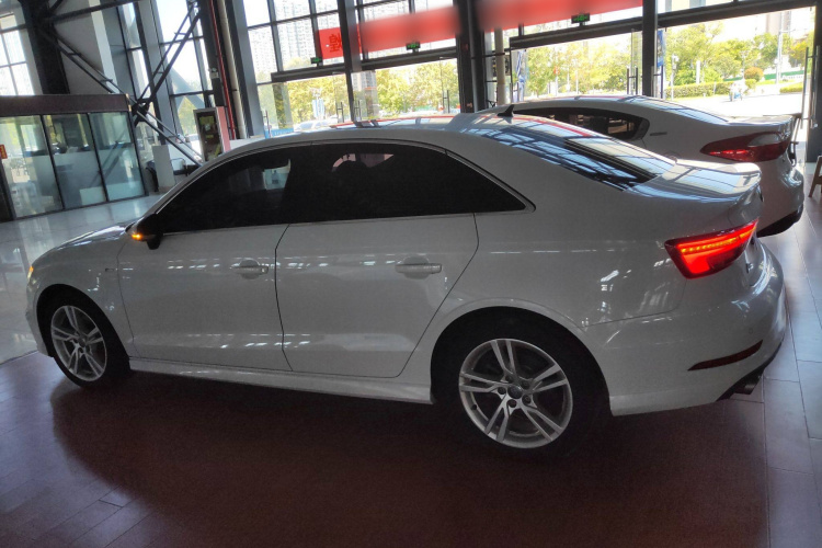 奥迪A3 2020款 Limousine 35 TFSI 时尚型 国VI车身外观4