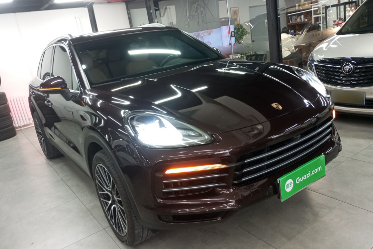 保时捷 2018款 Cayenne 3.0T车身外观3