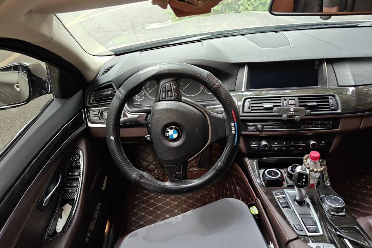 宝马5系 2014款 525Li 豪华设计套装局部细节13