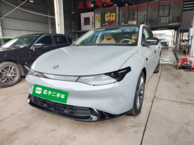 零跑汽车 零跑C01 2024款 纯电 525尊享版