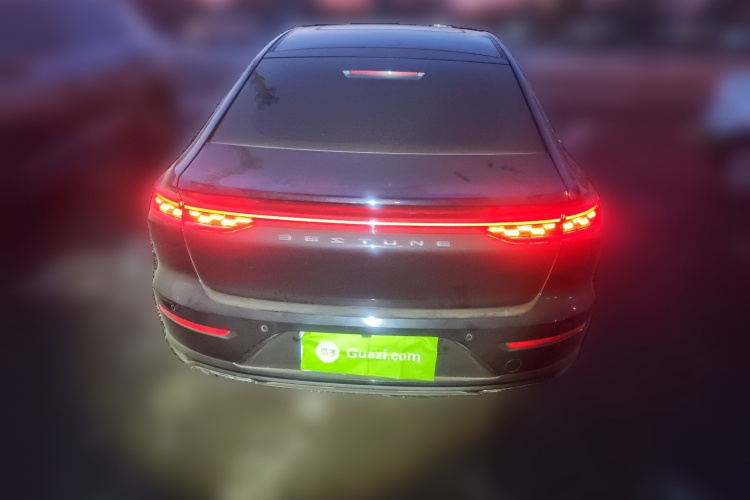 奔腾B70 2024款 龙腾版 1.5T 领创型车身外观6004