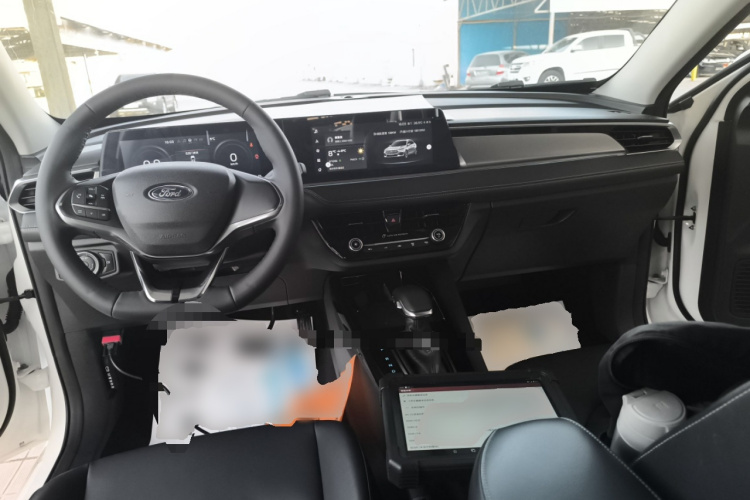 福特 福睿斯 2021款 1.5L 自动钻石版中控内饰7002