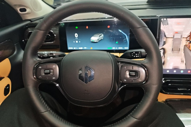 零跑汽车 零跑C11 2024款 增程 300尊享版中控内饰13