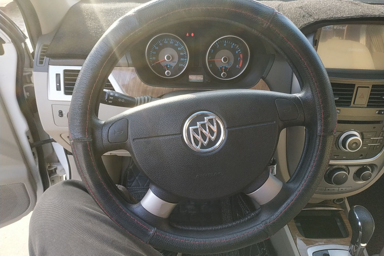 别克 凯越 2015款 1.5L 自动经典型局部细节13