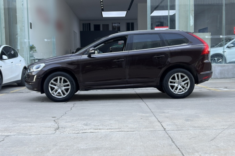 沃尔沃XC60 2017款 T5 智进升级版车身外观6003