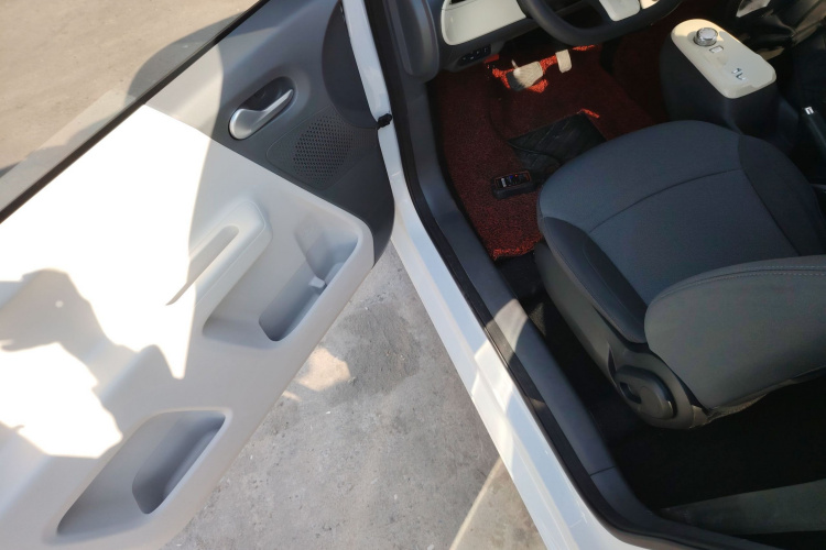 长安启源 长安Lumin 2022款 210km 香甜款中控内饰20