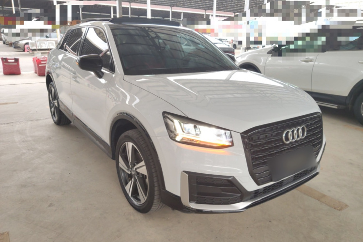 奥迪Q2L 2020款 35 TFSI 时尚动感型车身外观3
