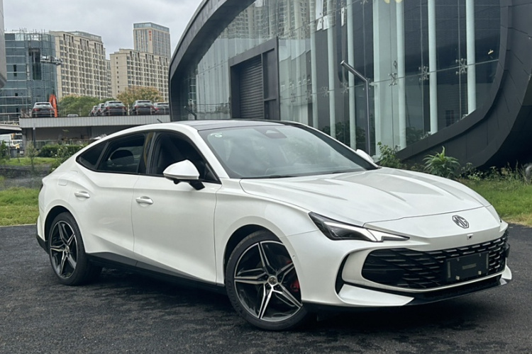 名爵 MG7 2025款 2.0T Trophy+ 超级智驾版车身外观6001