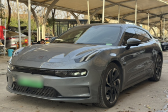 极氪001 2022款 超长续航双电机 YOU版