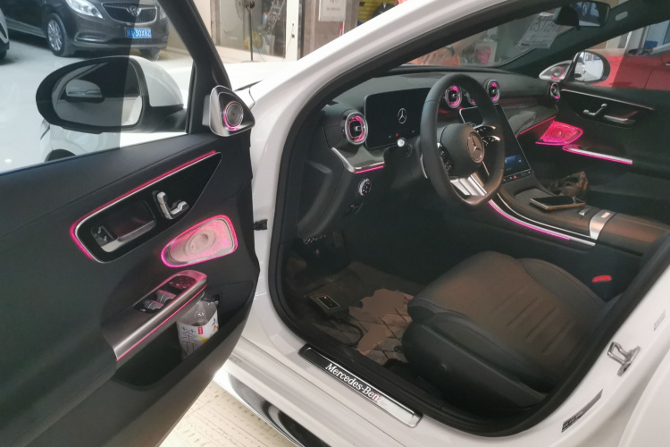 奔驰C级 2023款 改款二 C 260 L 运动版中控内饰20