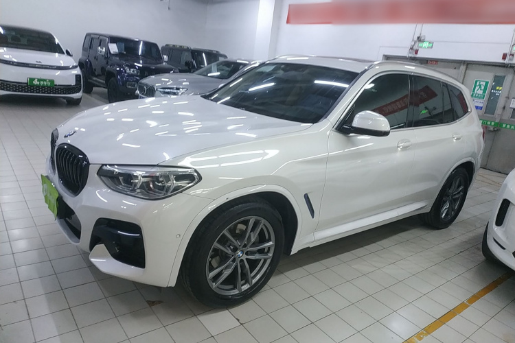 宝马X3 2021款 改款 xDrive28i M运动套装车身外观4