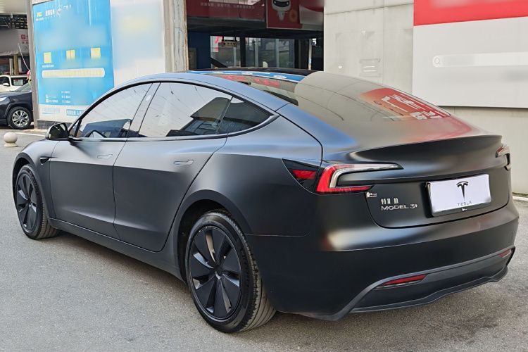 特斯拉 Model 3 2023款 长续航全轮驱动版车身外观6006