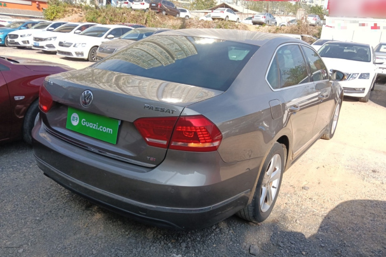大众 帕萨特 2014款 1.8TSI DSG御尊版车身外观7