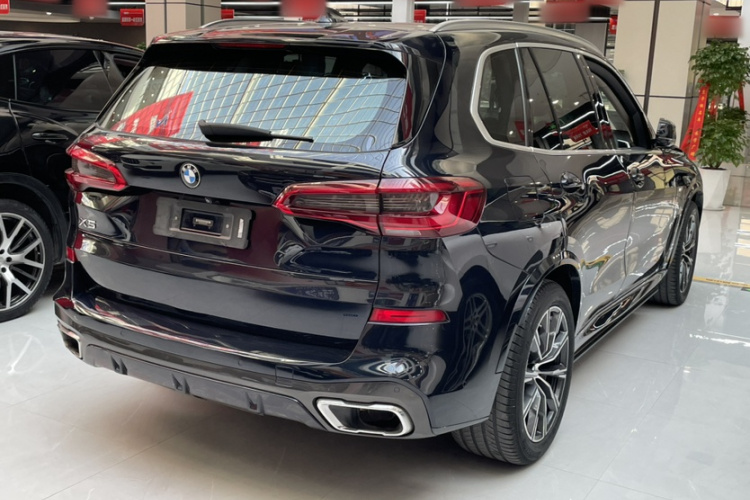 宝马X5(进口) 2019款 xDrive40i M运动套装车身外观6003