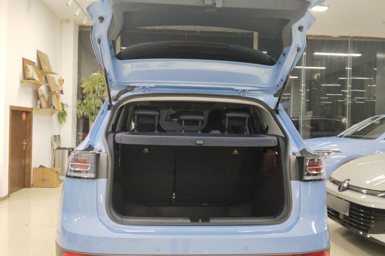 大众 途岳 2025款 新锐 300TSI 锐享版机舱底盘23