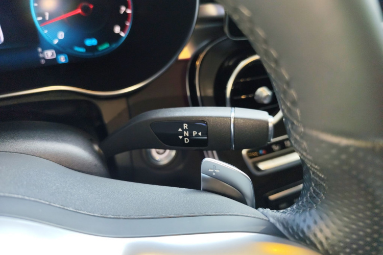 奔驰C级 2020款 C 260 L 运动版局部细节18