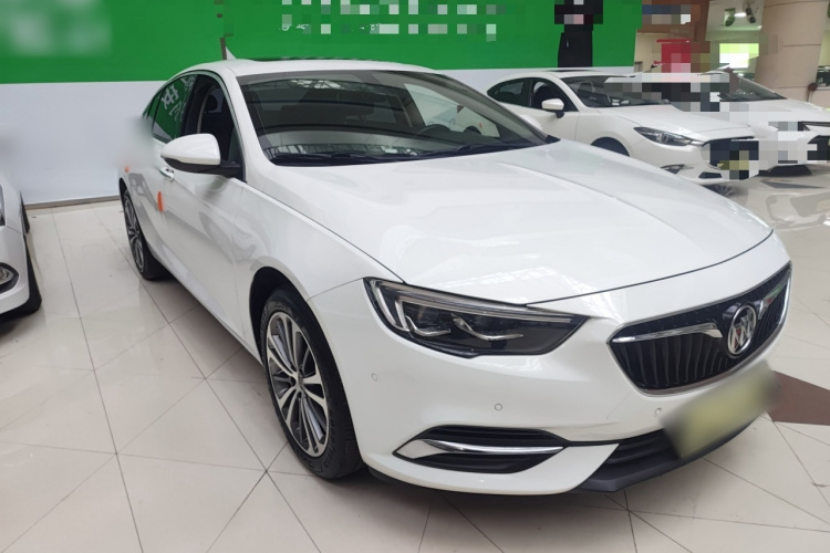 别克 君威 2017款 28T 尊享型车身外观3