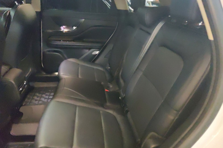 林肯 冒险家 2023款 2.0T 两驱尊雅版中控内饰21