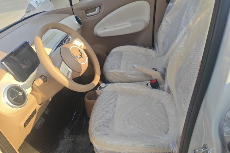 五菱汽车 宏光MINIEV 2025款 四门版 进阶款中控内饰19