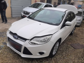 福特 福克斯 2012款 三厢 1.6L 自动舒适型