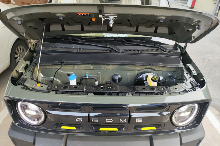 吉利银河 2025款 210km 熊猫骑士机舱底盘24