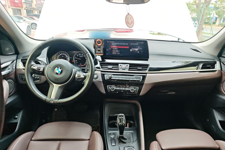 宝马X1 2021款 sDrive25Li 领先型中控内饰12