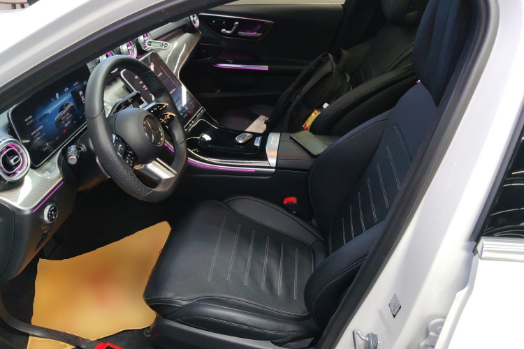 奔驰C级 2022款 改款 C 260 L 运动版局部细节19