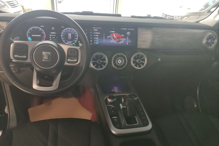 坦克300 2021款 越野版 2.0T 征服者中控内饰7004