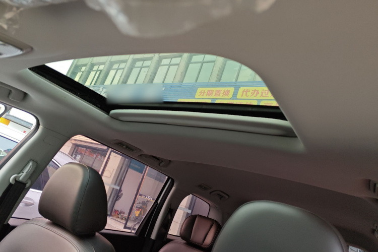 广汽传祺 传祺M6 2019款 270T 自动豪华版（七座）国V中控内饰22