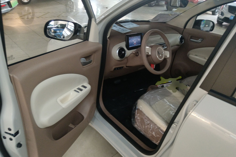 五菱汽车 宏光MINIEV 2025款 四门版 进阶款中控内饰7003