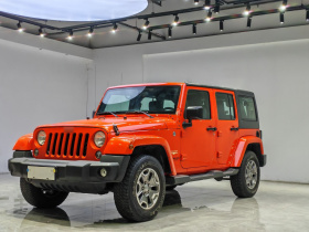 Jeep 牧马人 2015款 3.0L Sahara 四门版