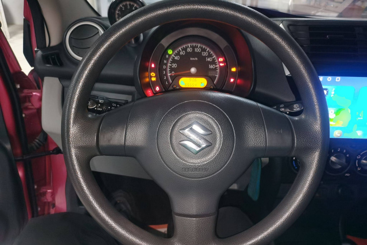 铃木 奥拓 2013款 1.0L 自动豪华型中控内饰13