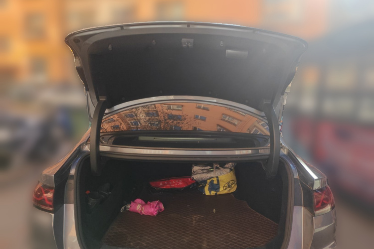 比亚迪 秦L 2024款 DM-i 120KM领先型中控内饰23